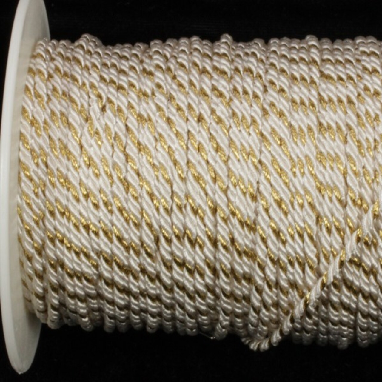 The Ribbon People Cream White and Gold Wired Craft Ribbon 0.25" x 110 Yards